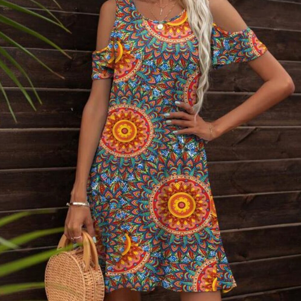 🔥 4 for $20 DEAL 🔥 Boho Mandala Cold Shoulder Dress (M)